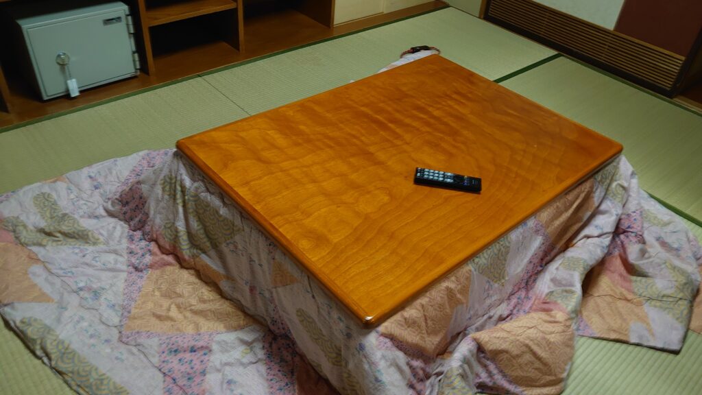 お部屋にあるコタツ