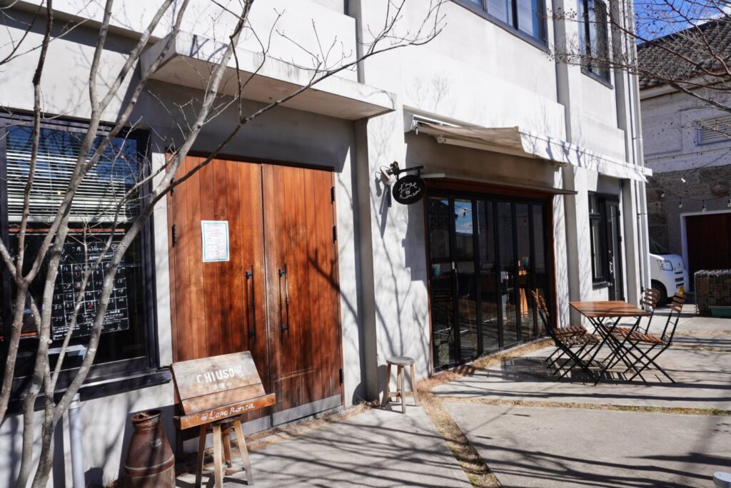 吉田村隣のカフェ