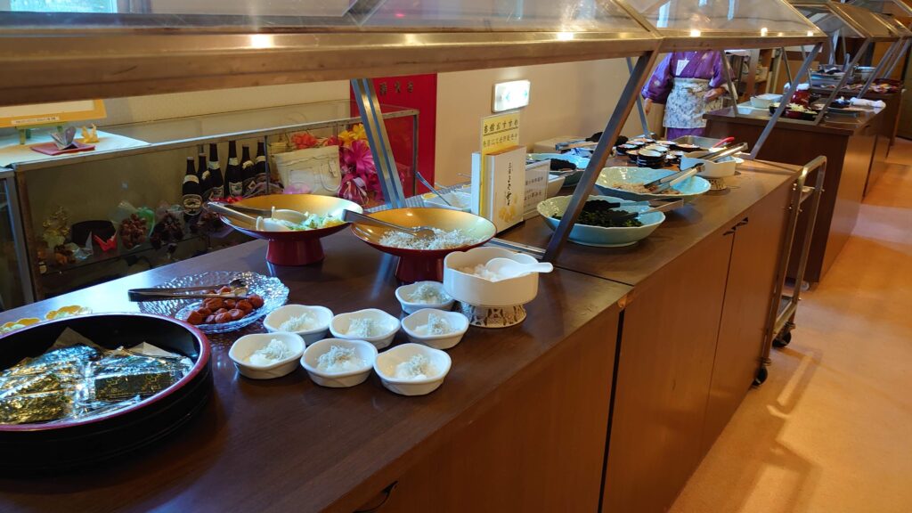 白雲の宿の朝食バイキング1