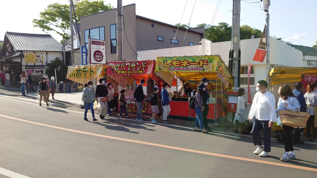 陶器市のメインストリートの屋台１