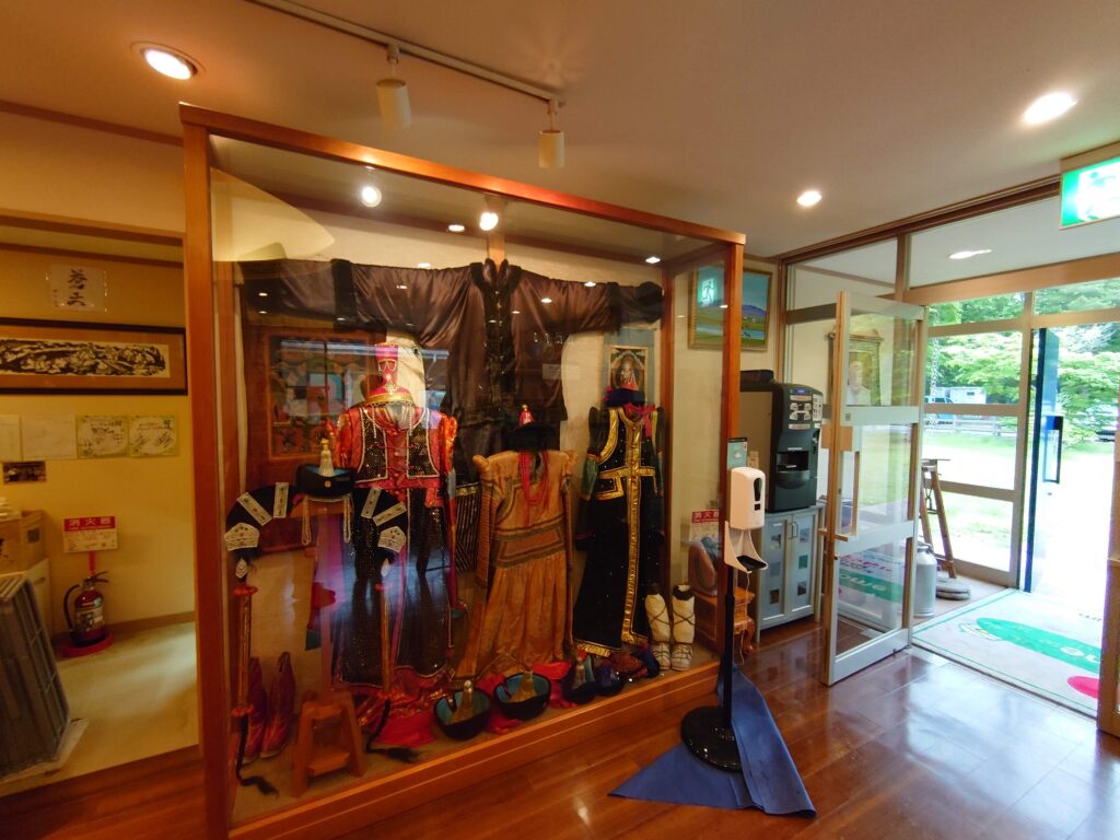 モンゴルの民族衣装