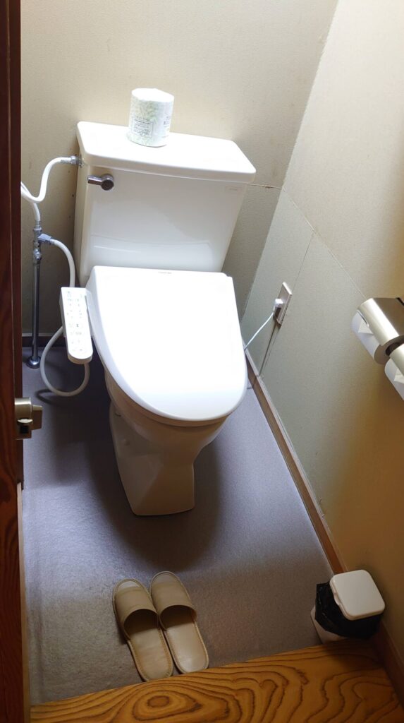 お部屋のトイレ