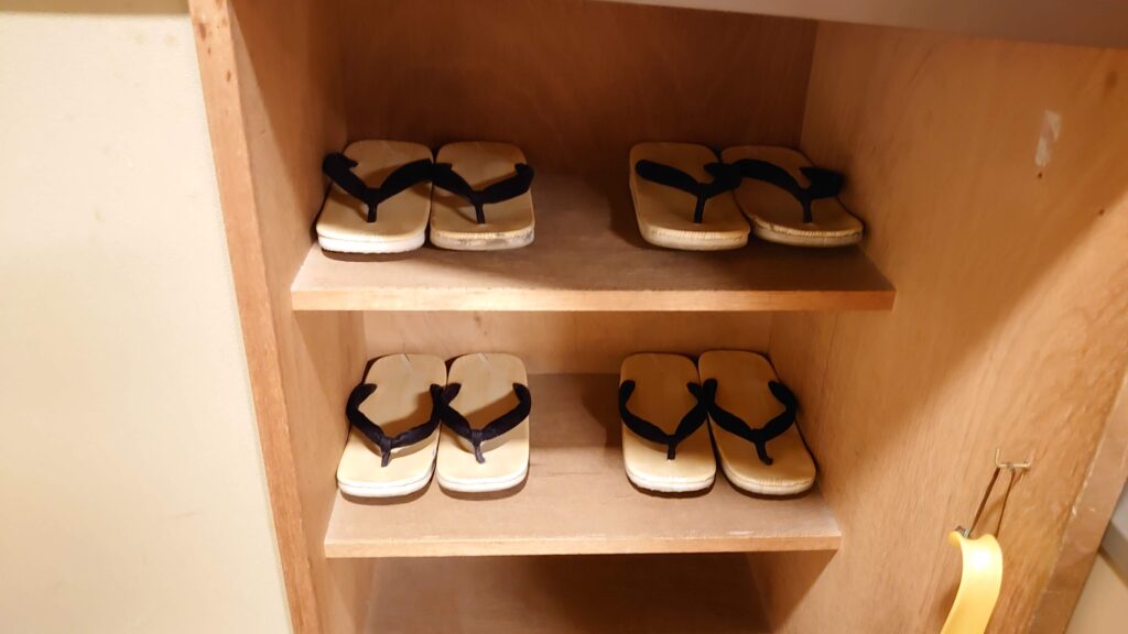 部屋にある草履