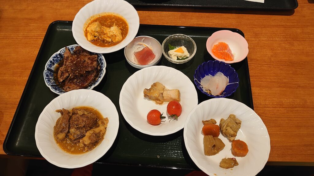 盛り付けた料理