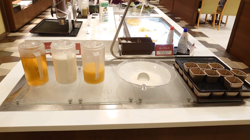 アップル、オレンジ、牛乳