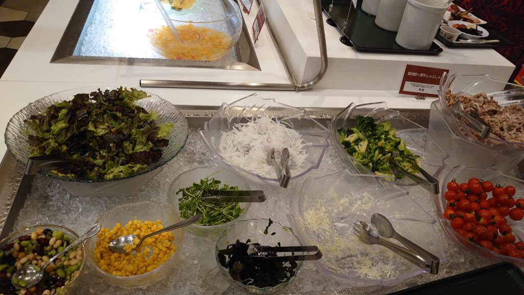 サラダバー