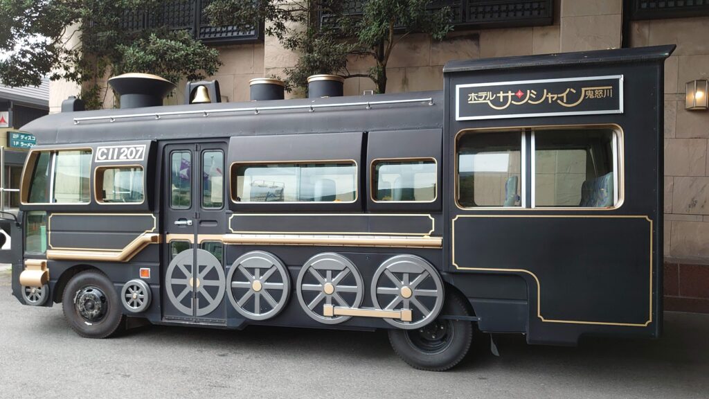 SL大樹のような送迎車