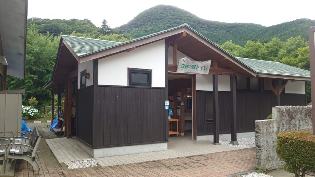 森林の駅トイレ