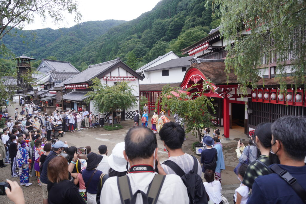 花魁道中の様子
