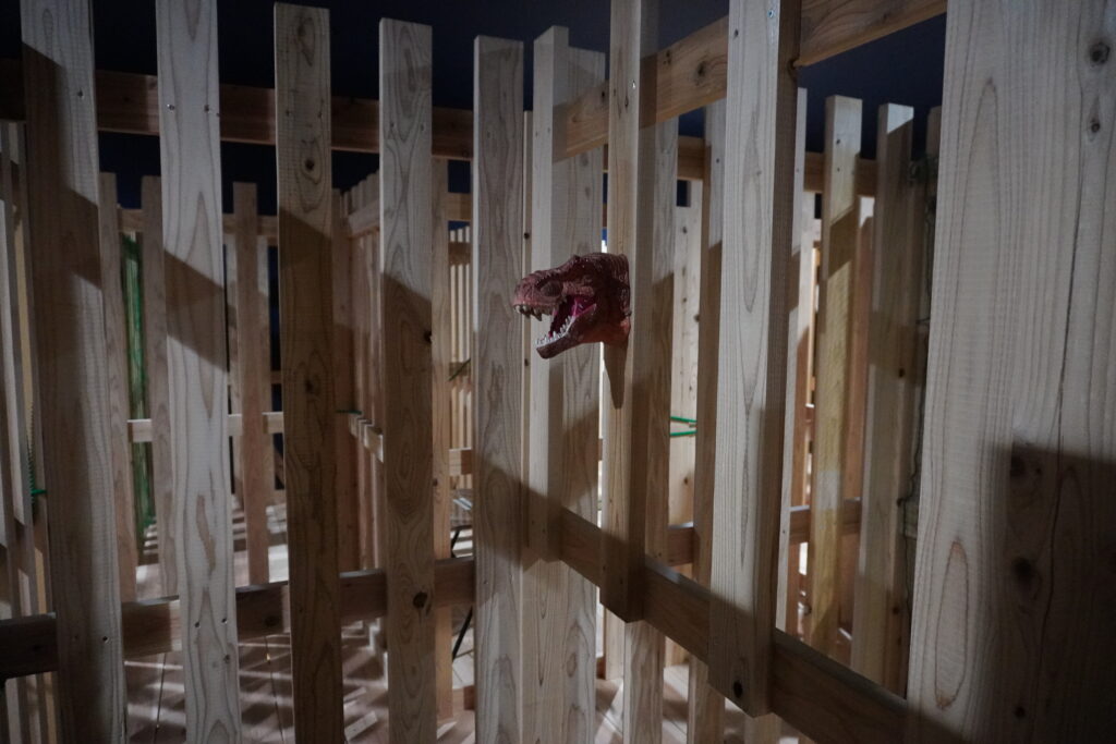 迷路の小さい恐竜