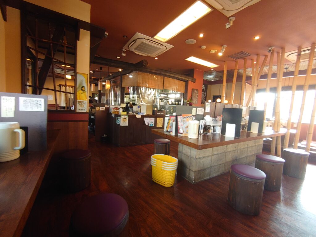 みやこ家の店内