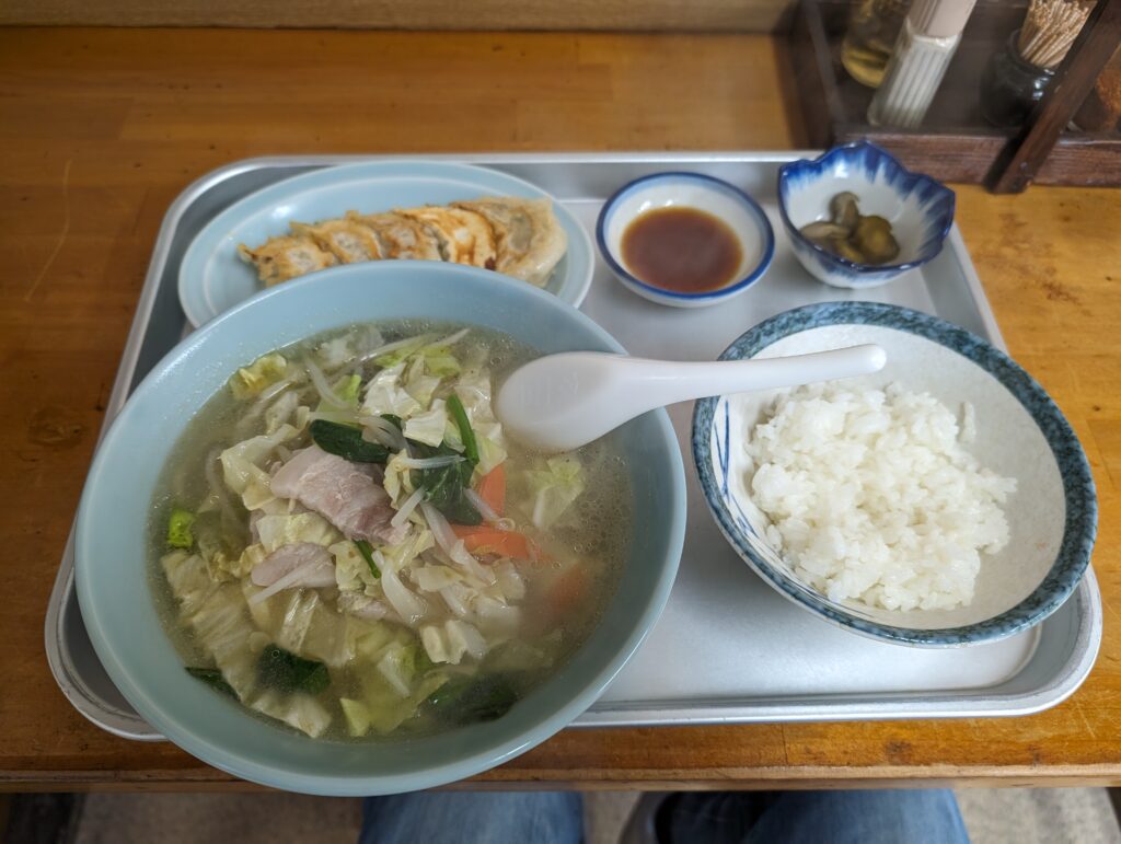 江楽のタンメンと餃子メニュー