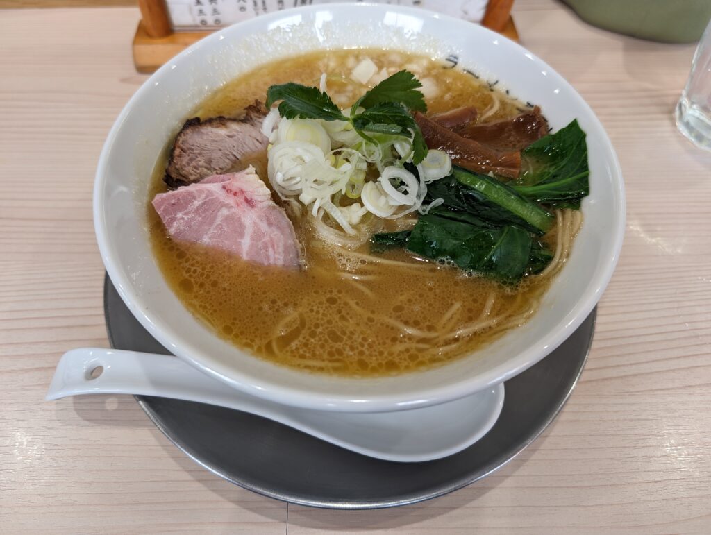 竹末食堂のこってり醤油ラーメン